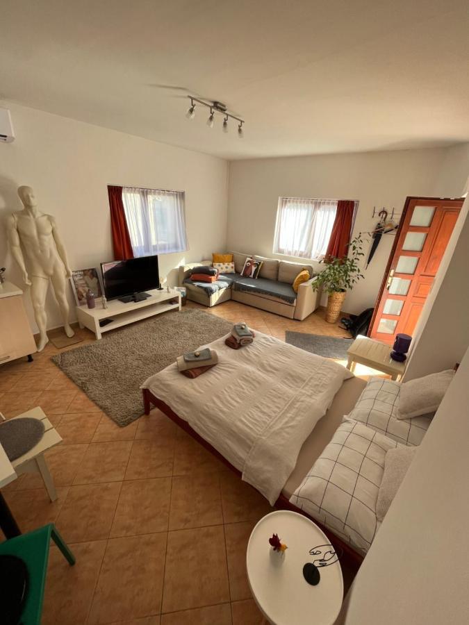 Wash House Apartman Дьєр Екстер'єр фото