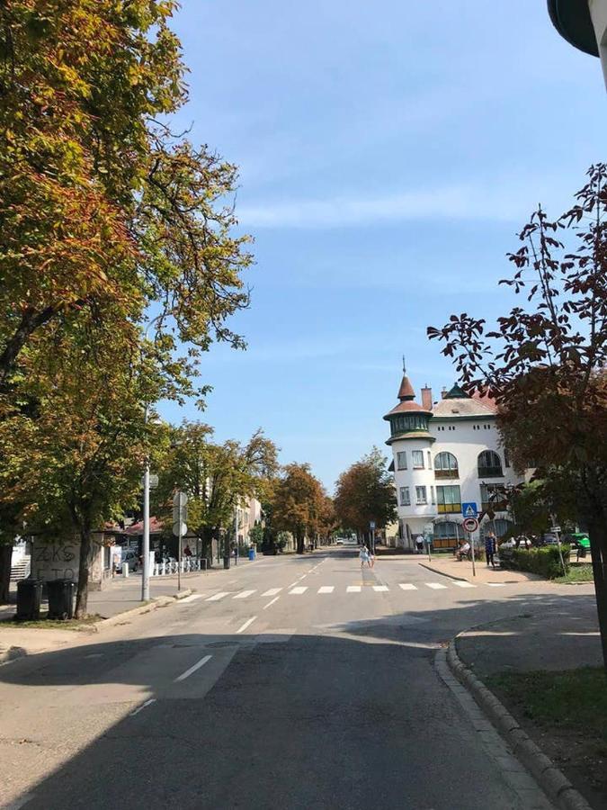 Wash House Apartman Дьєр Екстер'єр фото